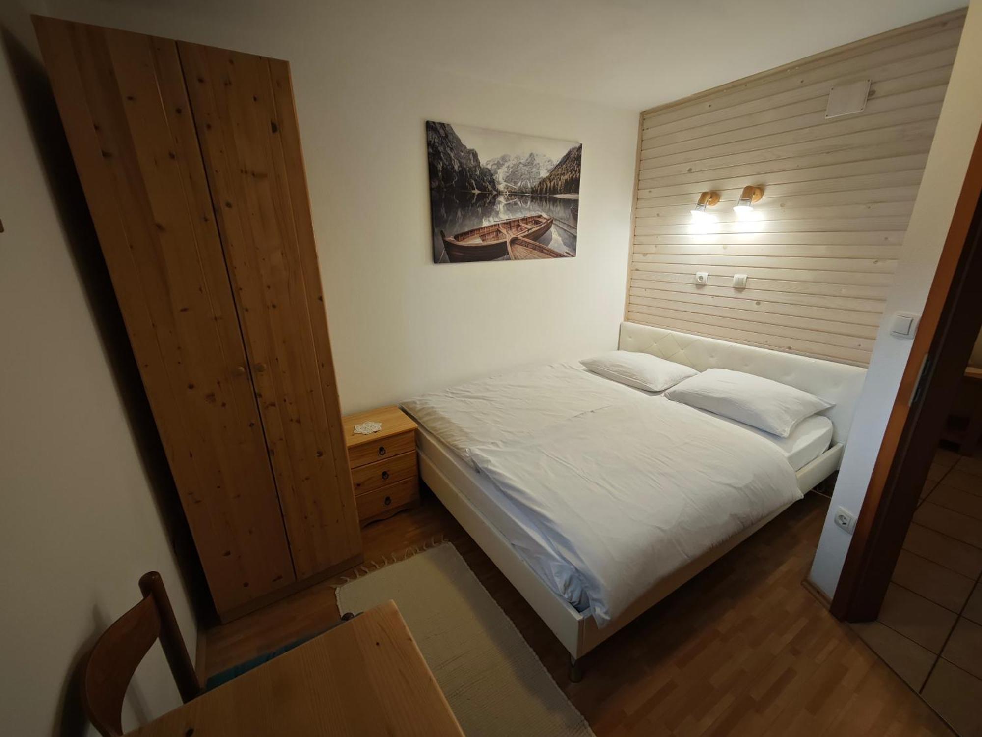 Lake House Sebanc Μπλεντ Δωμάτιο φωτογραφία